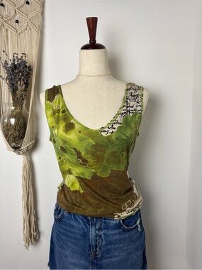 Vintage Green Floral Scoop Neck Tank Top